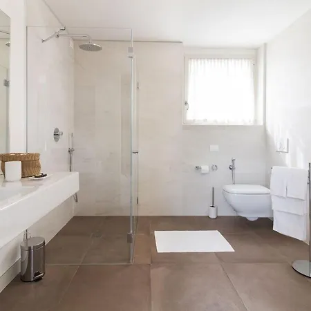 New ,private Garden, Swimming Pool And *