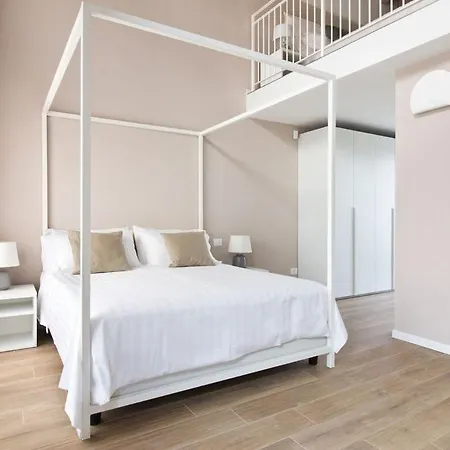 New ,private Garden, Swimming Pool And Hostel *