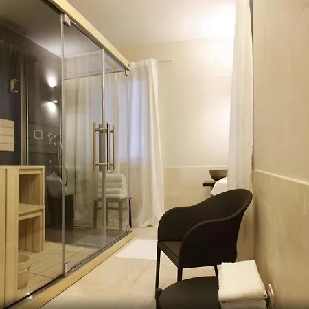 Hostel New ,private Garden, Swimming Pool And *