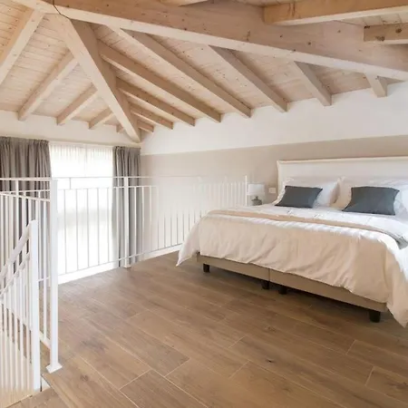 New ,private Garden, Swimming Pool And * Торно
